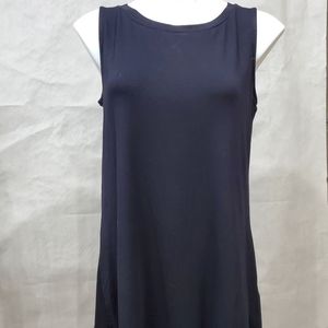 🆕️ August Silk Top* Back is best!